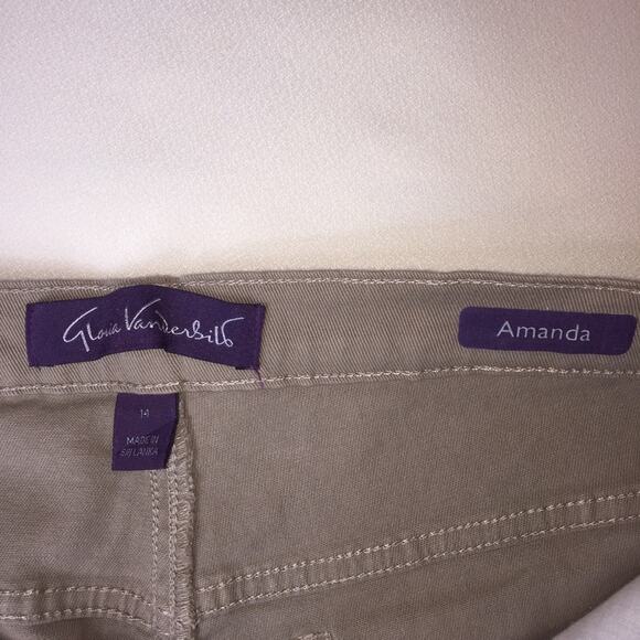 Gloria Vanderbilt Latte Amanda Tapered Jeans, Size 14 - Picture 4 of 7